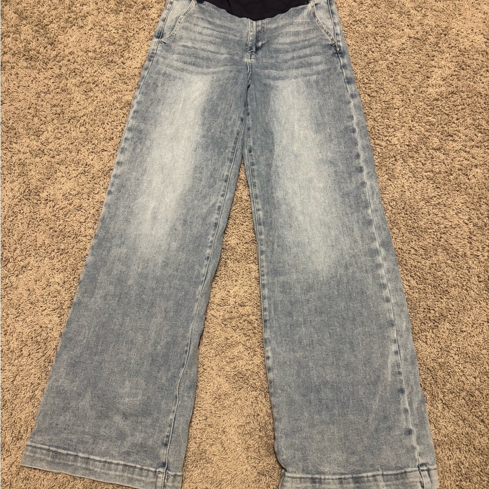 PinkBlush maternity light wash straight leg jeans